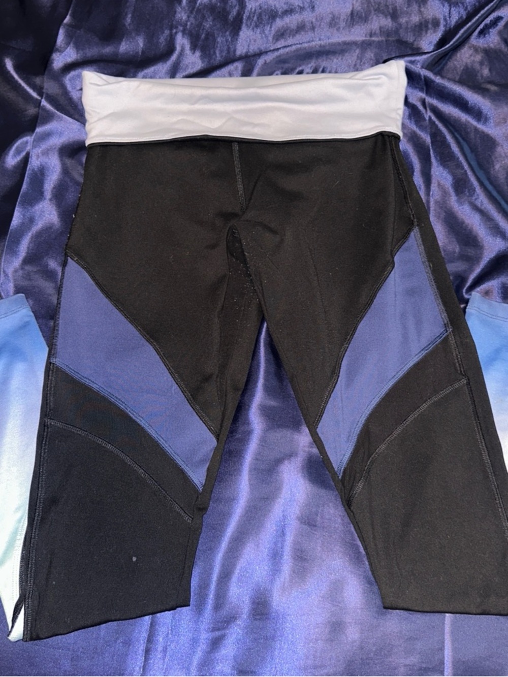 Pink brand black/blue leggings